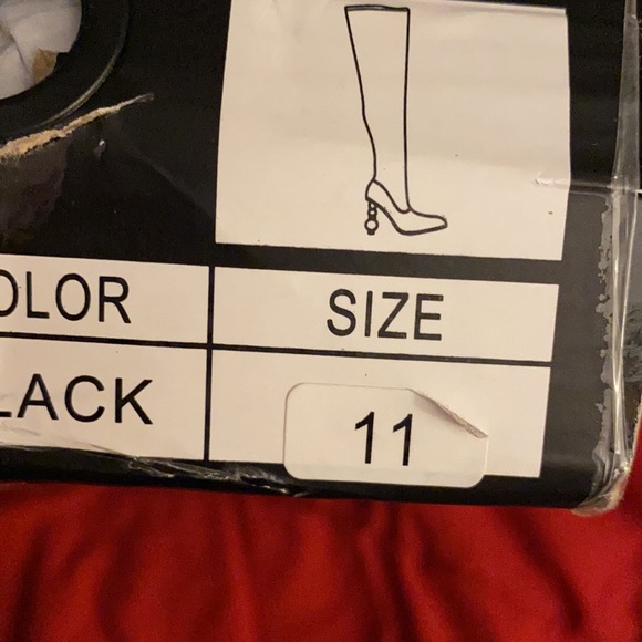 Thigh High Heeled Boots - Picture 3 of 4